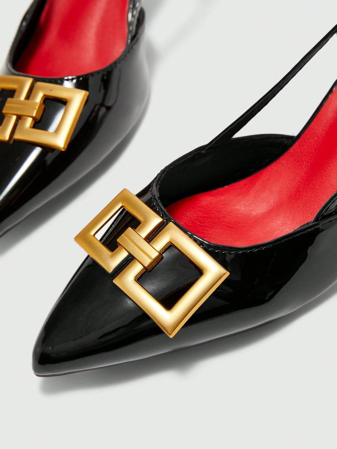Scarpin Preto Isolde