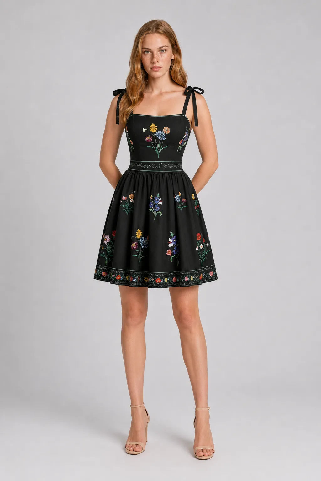 Vestido Curto Preto Daphne