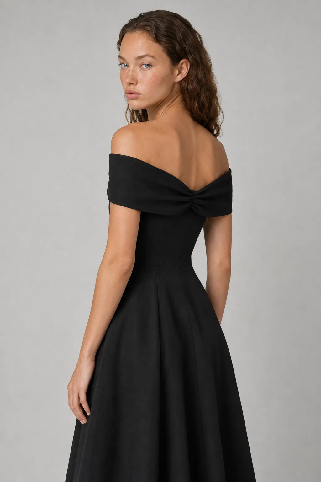 Vestido Midi Preto Anaïs