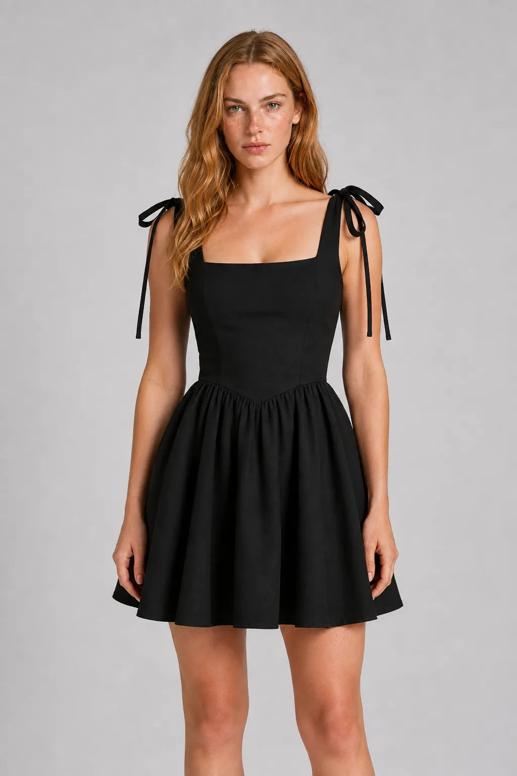 Vestido Curto Preto Verena