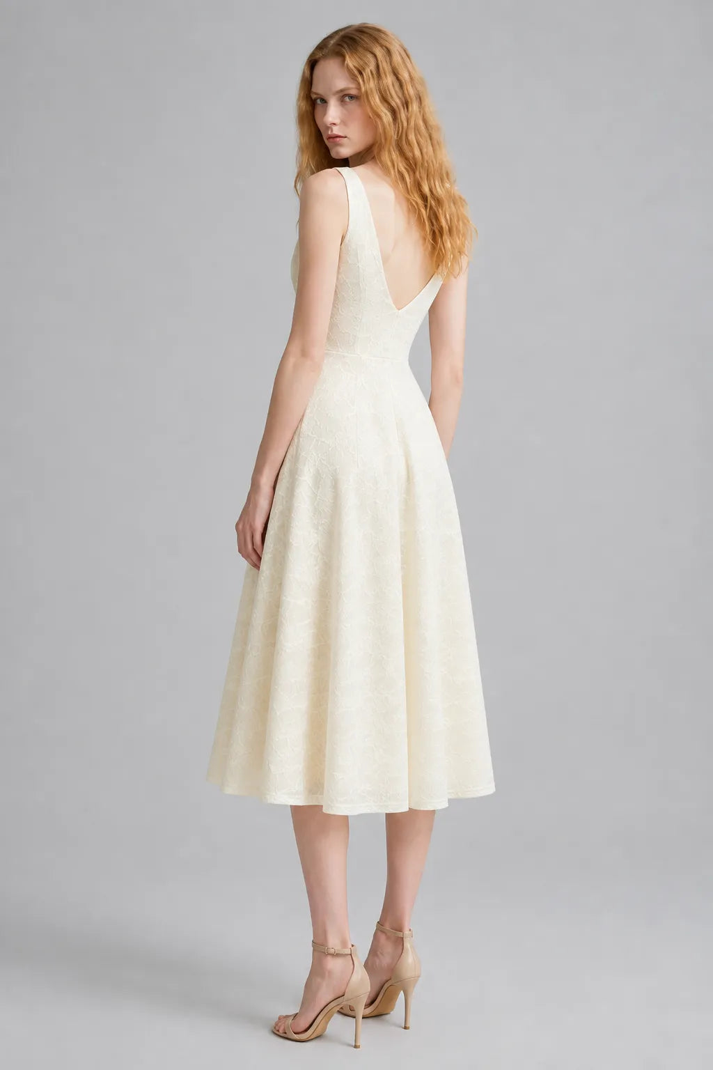 Vestido Midi Branco Oriane