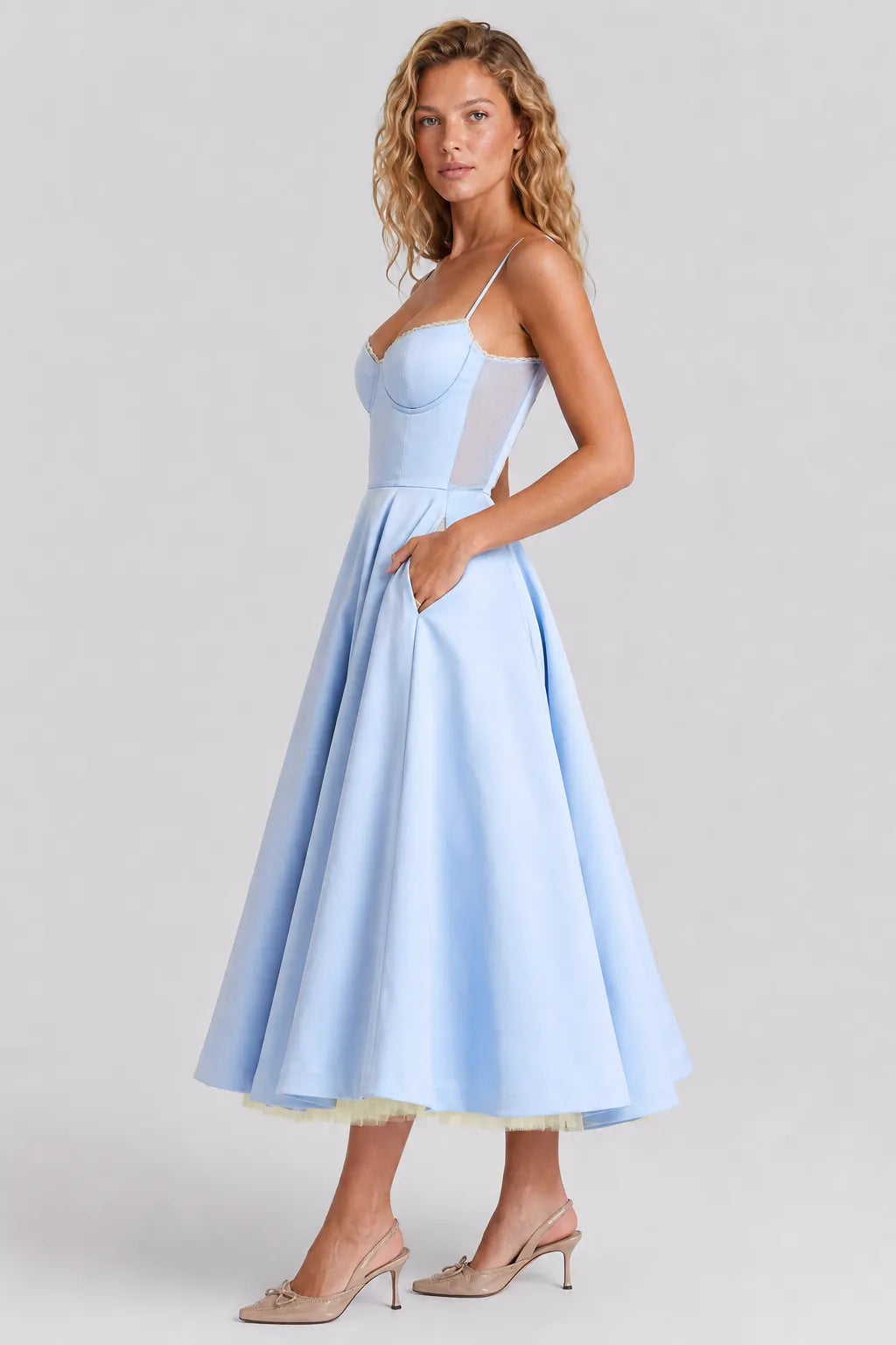 Vestido Midi Elegante Adeline