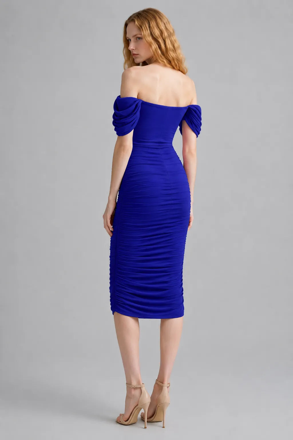 Vestido Midi Elegante Isolde