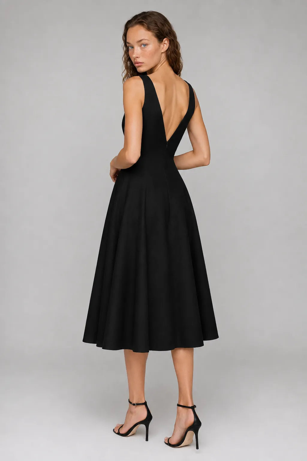Vestido Midi Preto Lavinia