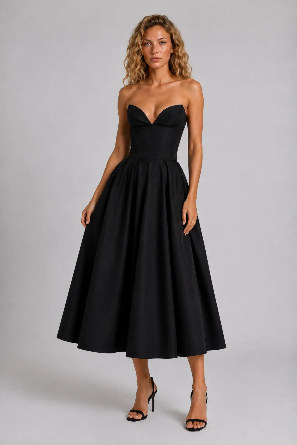 Vestido Midi Preto Madeleine