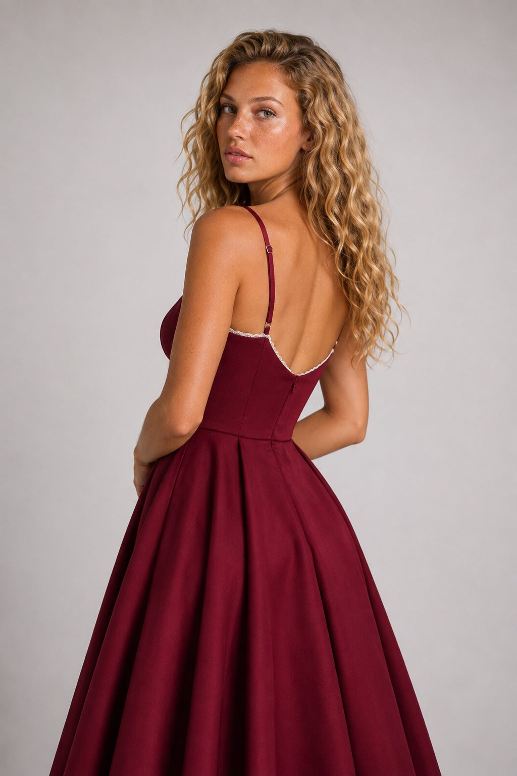 Vestido Midi Vermelho Selene