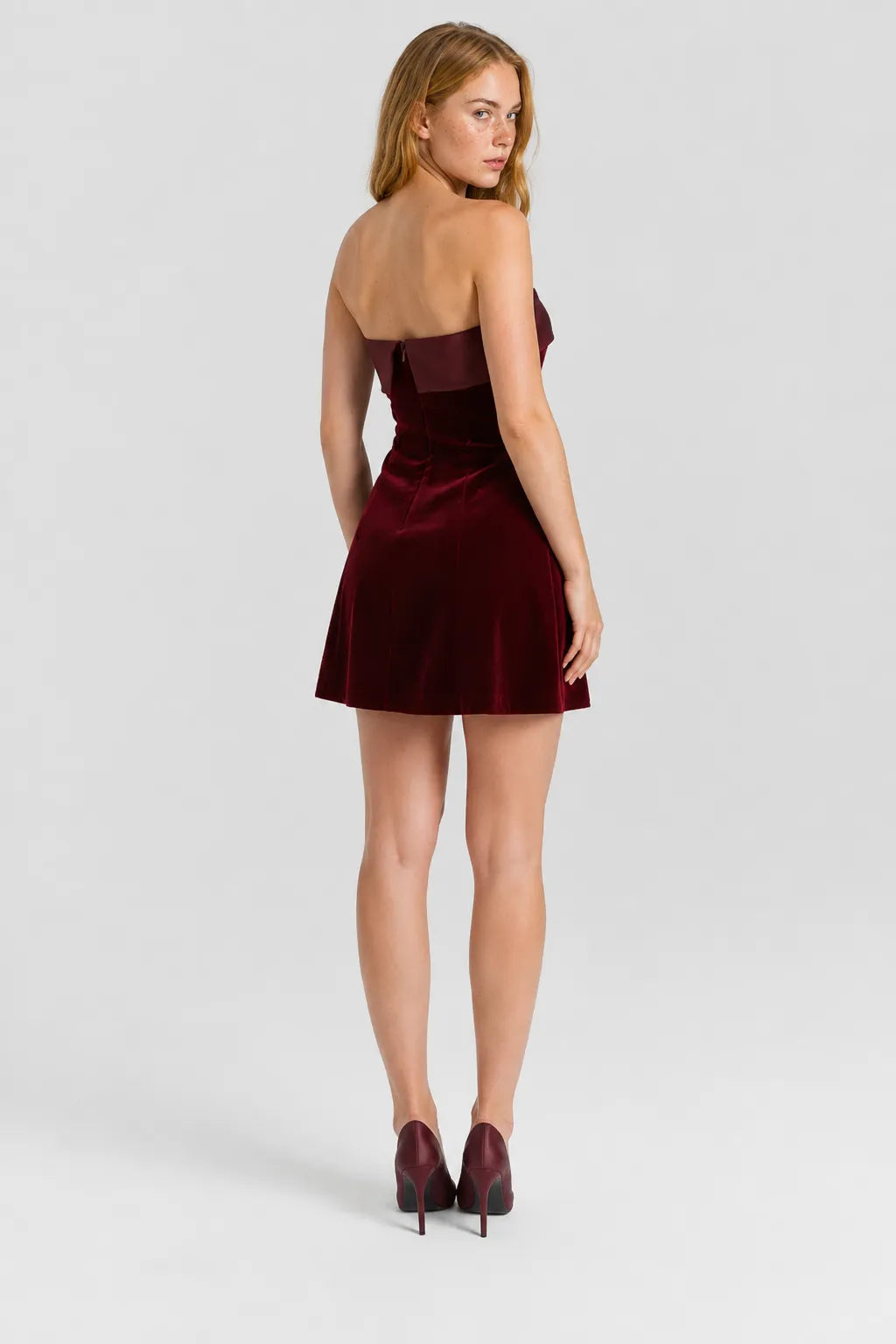Vestido Vermelho Curto Camille